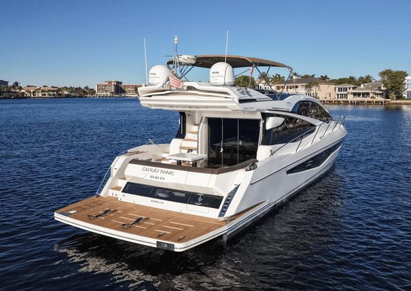 Galeon 560 Fly image