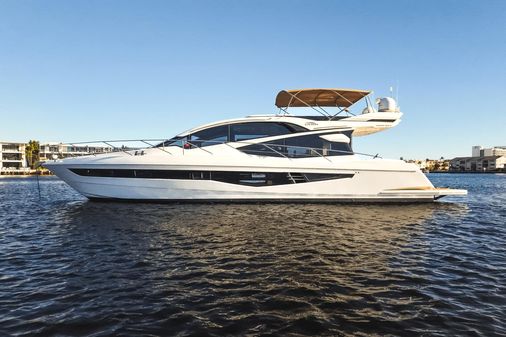 Galeon 560 Fly image