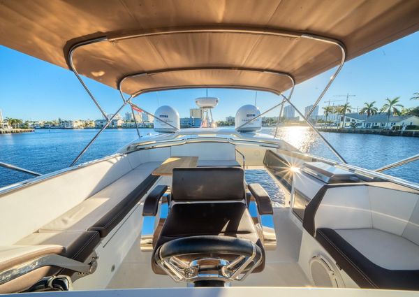 Galeon 560 Fly image