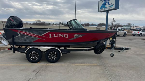 Lund 1875 Crossover XS