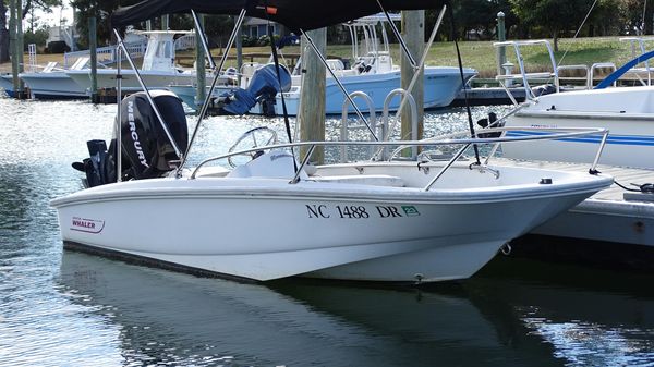 Boston Whaler 130 Super Sport 