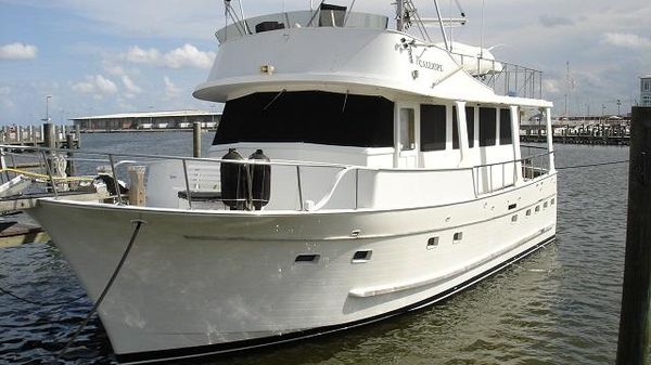 Marine Trader 3 Stateroom Trawler