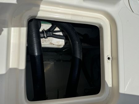 Pursuit S 310 Center Console image