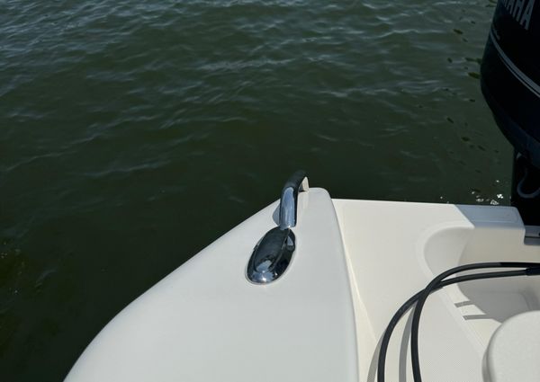 Pursuit S 310 Center Console image