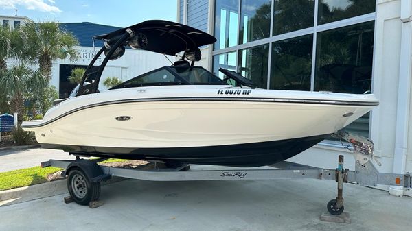 Sea Ray SPX 190 OB