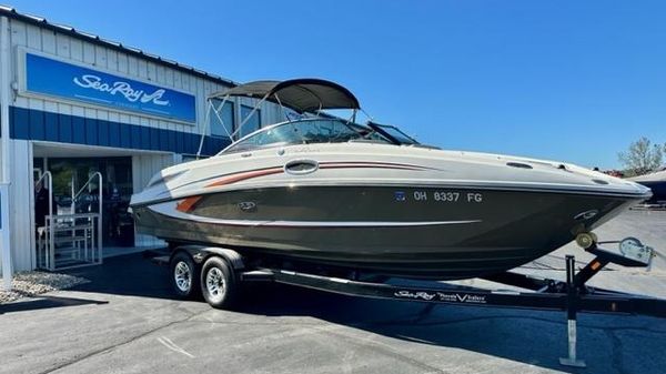 Sea Ray 260 Sundeck 
