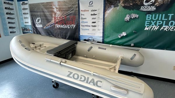 Zodiac Nomad RIB ALU 3.3 PVC 