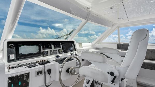 Horizon Power Catamaran PC60 image