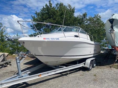 Robalo R225 Walkaround image