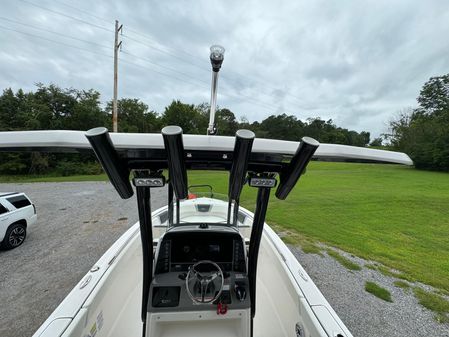 Robalo R230 image