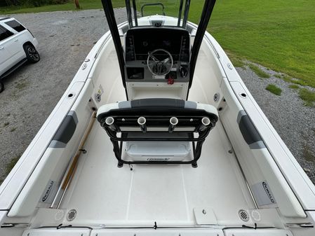 Robalo R230 image