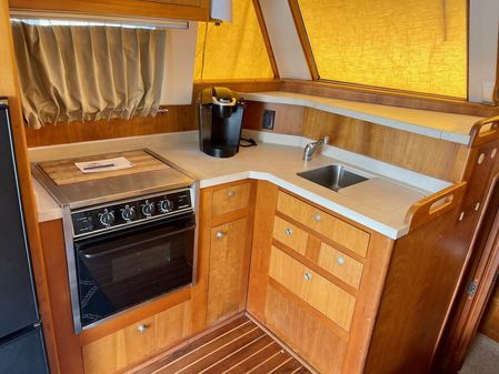 Mainship 390 Trawler image
