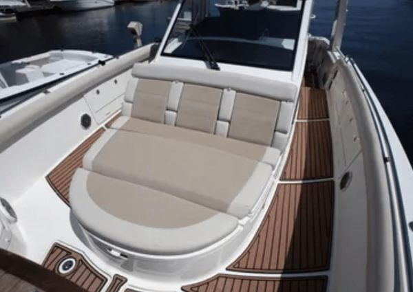 Boston Whaler 420 Outrage image