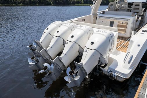 Boston Whaler 420 Outrage image