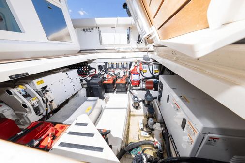 Boston Whaler 420 Outrage image