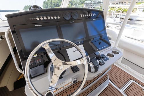 Boston Whaler 420 Outrage image