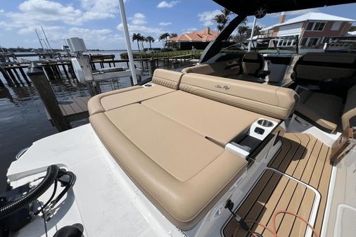 Sea Ray 280 SLX Outboard image