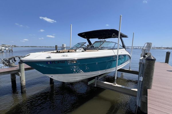 Sea Ray 280 SLX Outboard - main image