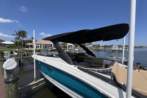 Sea Ray 280 SLX Outboard image