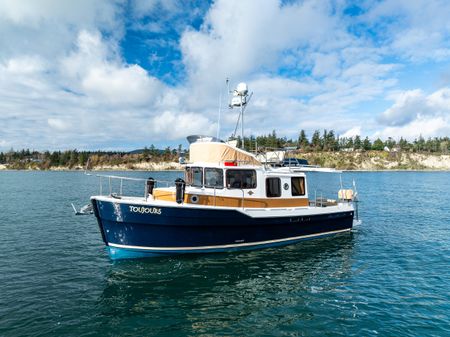 Ranger Tugs R-31 CB image