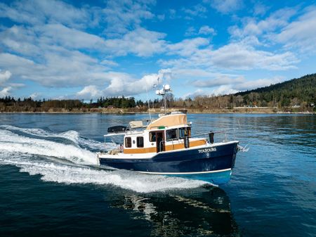 Ranger Tugs R-31 CB image