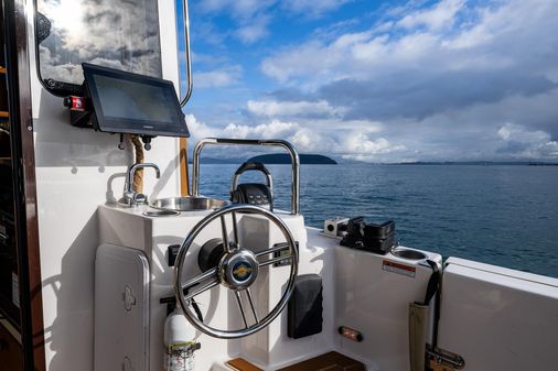 Ranger Tugs R-31 CB image