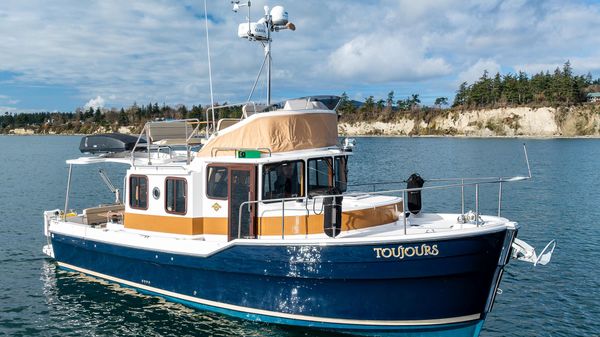 Ranger Tugs R-31 CB