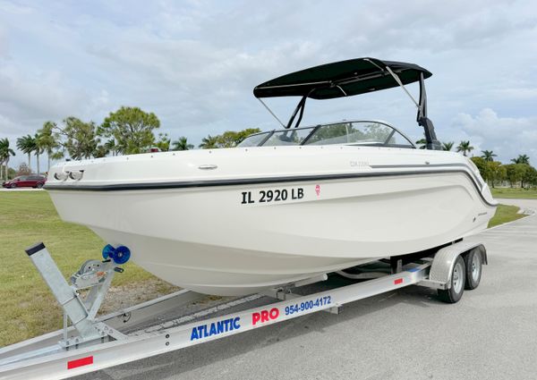 Bayliner DX2200 image