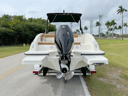 Bayliner DX2200 image