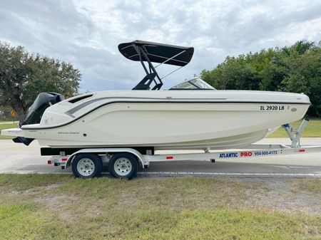 Bayliner DX2200 image