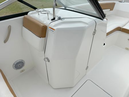 Bayliner DX2200 image