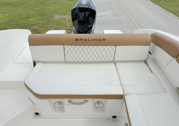 Bayliner DX2200 image