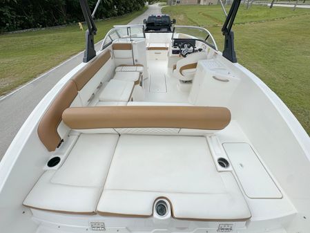 Bayliner DX2200 image