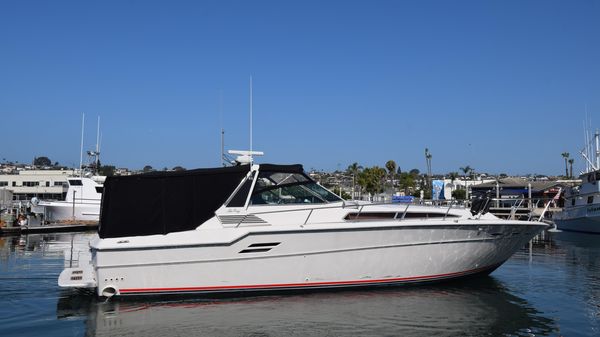 Sea Ray 460 Express Cruiser 