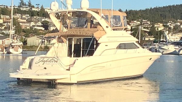 Sea Ray 450 Express Bridge