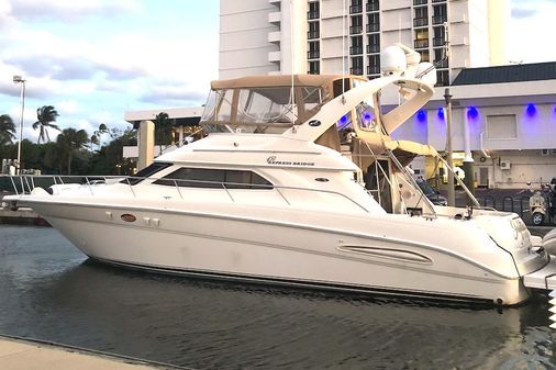 Sea Ray 450 Express Bridge image