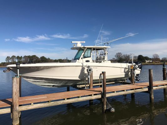 Boston Whaler 350 Outrage - main image