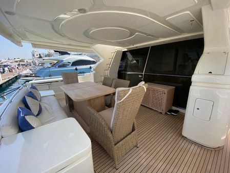 Ferretti Yachts 700 image