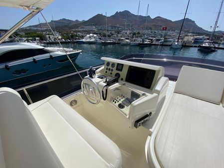 Ferretti Yachts 700 image