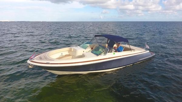 Chris-Craft Launch 30