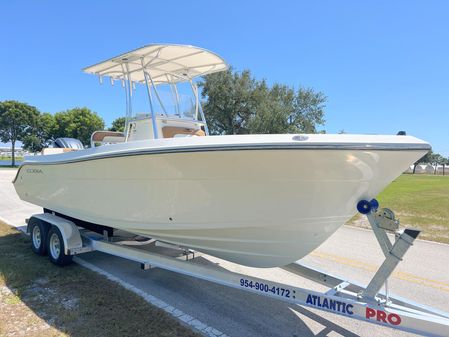 Cobia 237-CENTER-CONSOLE image