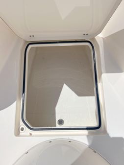 Cobia 237-CENTER-CONSOLE image