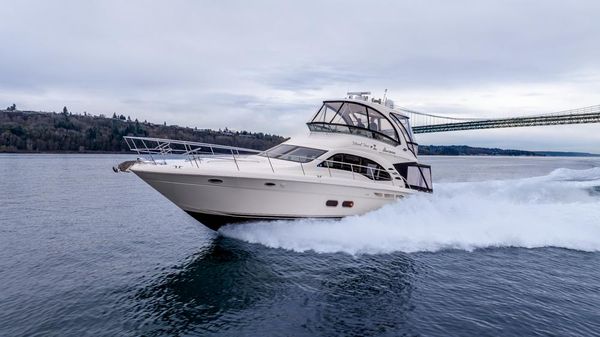 Sea Ray 52 Sedan Bridge image