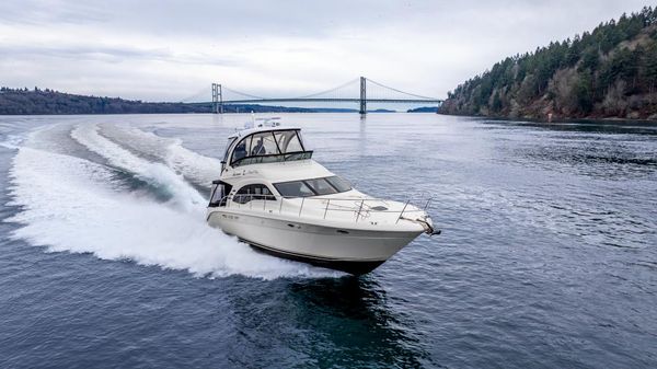 Sea Ray 52 Sedan Bridge image