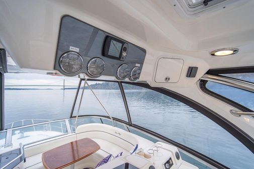 Sea Ray 52 Sedan Bridge image