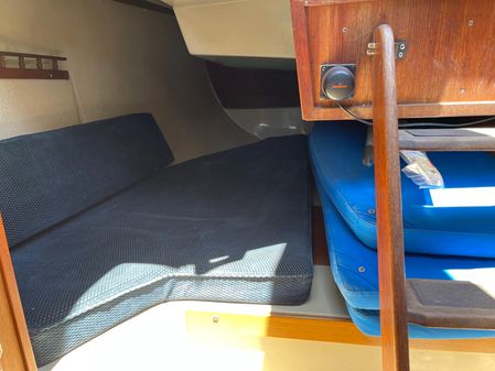 Catalina 30 image