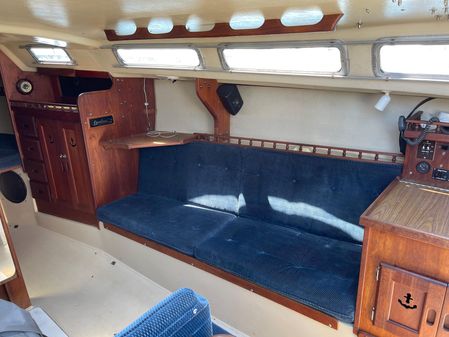 Catalina 30 image