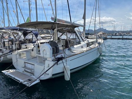 Beneteau 38.1 image