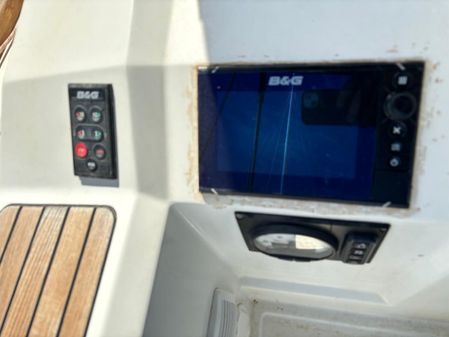 Beneteau 38.1 image