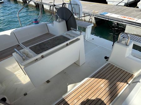 Beneteau 38.1 image